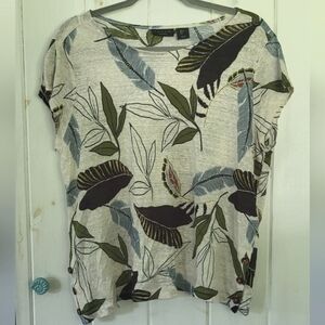 Tahari 100 % Linen Tropical Leaf Button Side Top